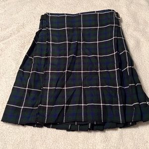 Men’s Green and Blue Tartan Scottish Kilt, Size 32